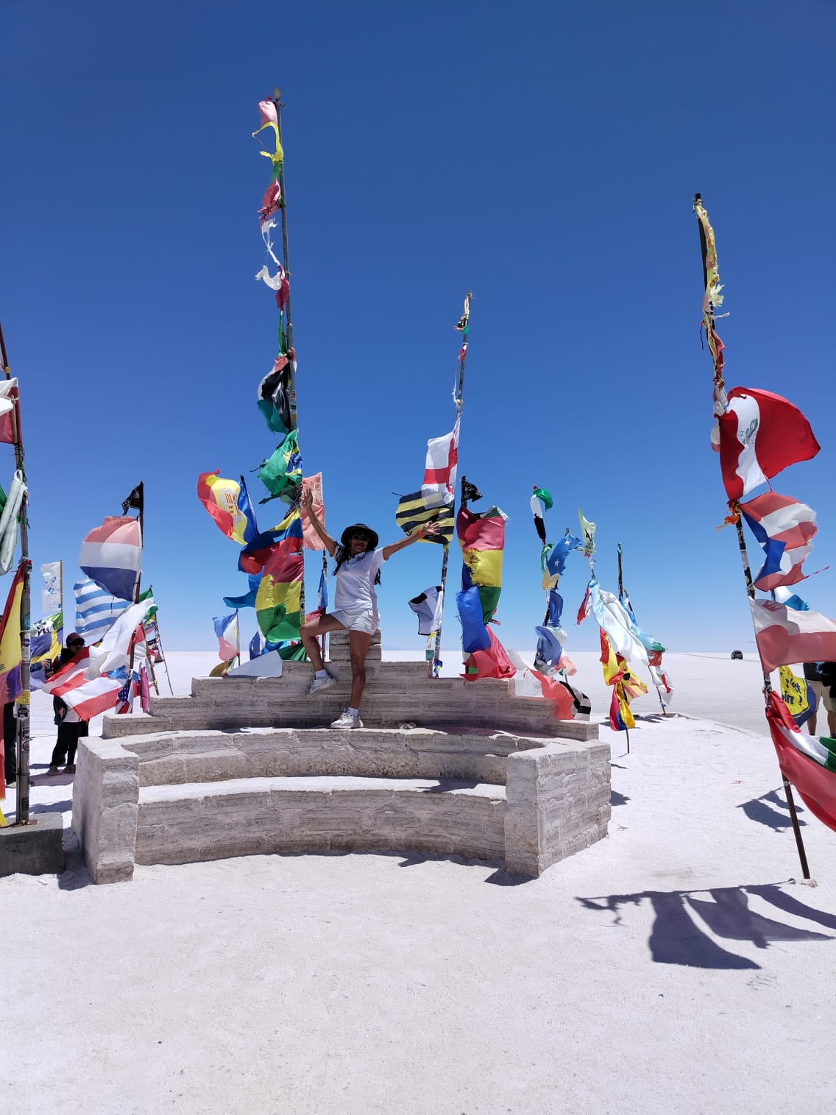 Beni entre las banderas del mundo